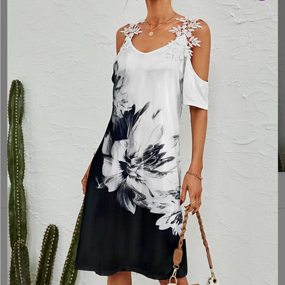 Cut Out Shoulder Floral Dress